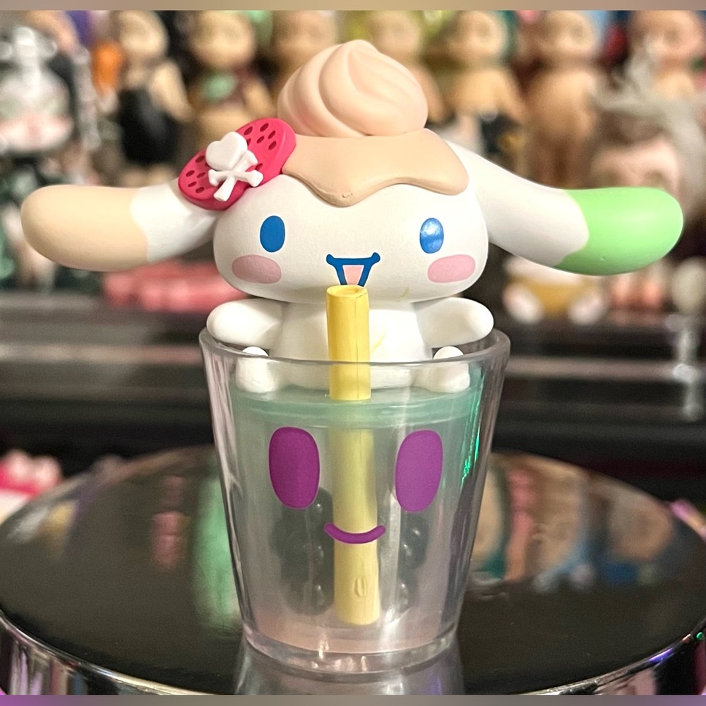 Tokidoki Cinnamoroll & Boba Bob Sweet Treats Series Collectible Art Figure
